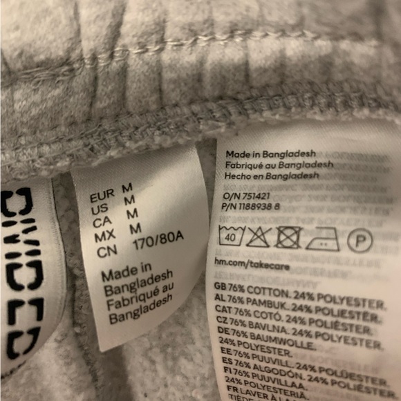 h&m grey joggers no elastics on the ends - Picture 3 of 3